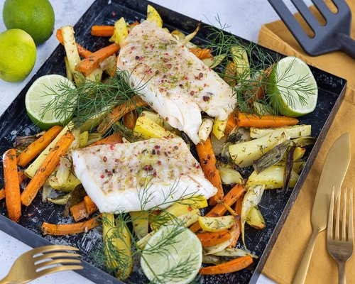 Pan seared white fish fillet with julienne carrots and peppers